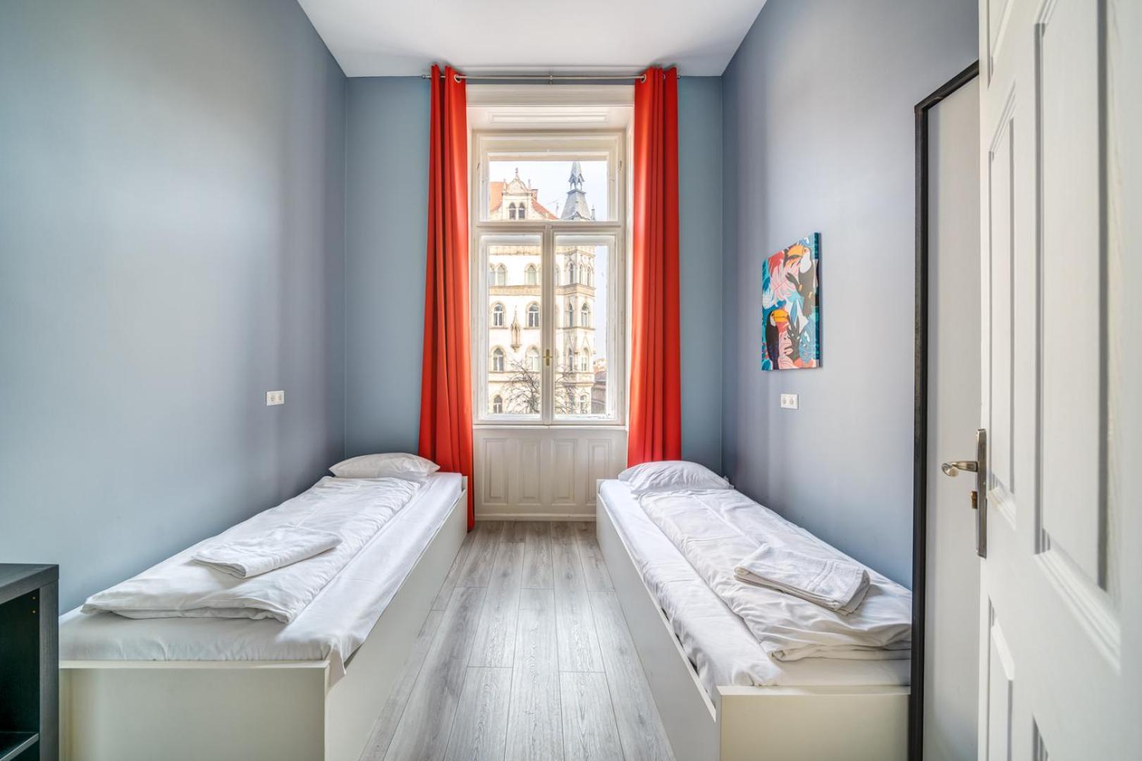 Downtown Delight - Erzsebet Blvd - 13 Ppl Appartement