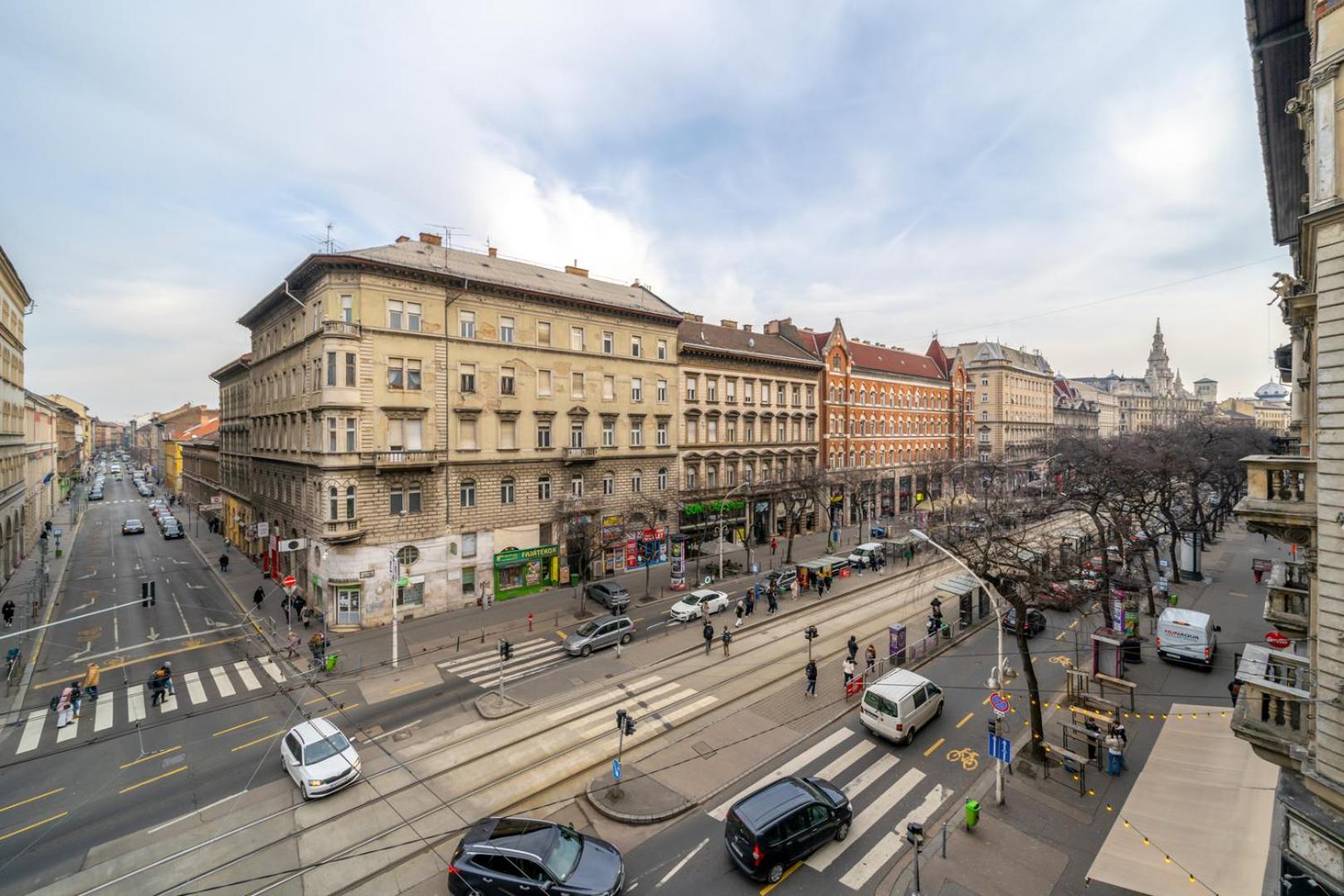 Downtown Delight - Erzsebet Blvd - 13 Ppl Appartement *
